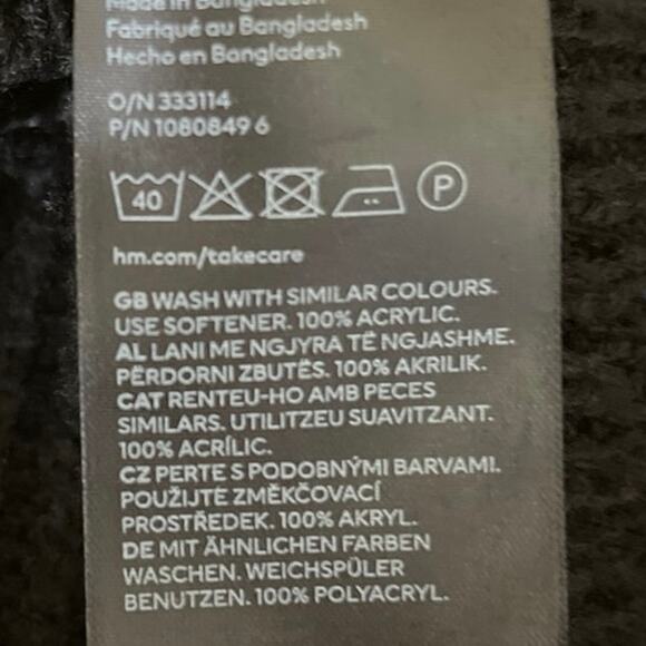 H&M Black Sleeveless Chunky Cable Knitted V-Neck Crop Top Sweater Vest Size M - Picture 4 of 4